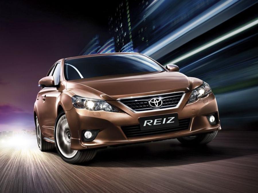  Toyota Reiz 2010 года  (фото 11 из 12)